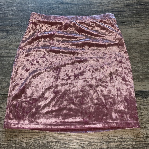 Velvet Bodycon Mini Skirt - Picture 2 of 2